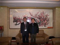 许宝平董事长和中将曹华川合影