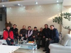 许宝平董事长和辽宁省书画家合影