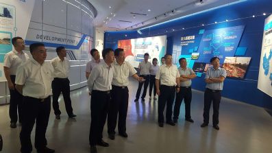 许宝平与张小兵、吴翔等一行参观泰州国家医药高新技术产业开发区