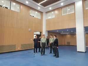 董事长许宝平视察部队工地