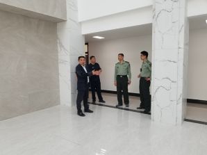 董事长许宝平视察部队工地