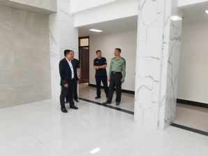 董事长许宝平视察部队工地
