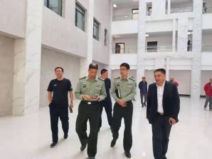 董事长许宝平视察部队工地